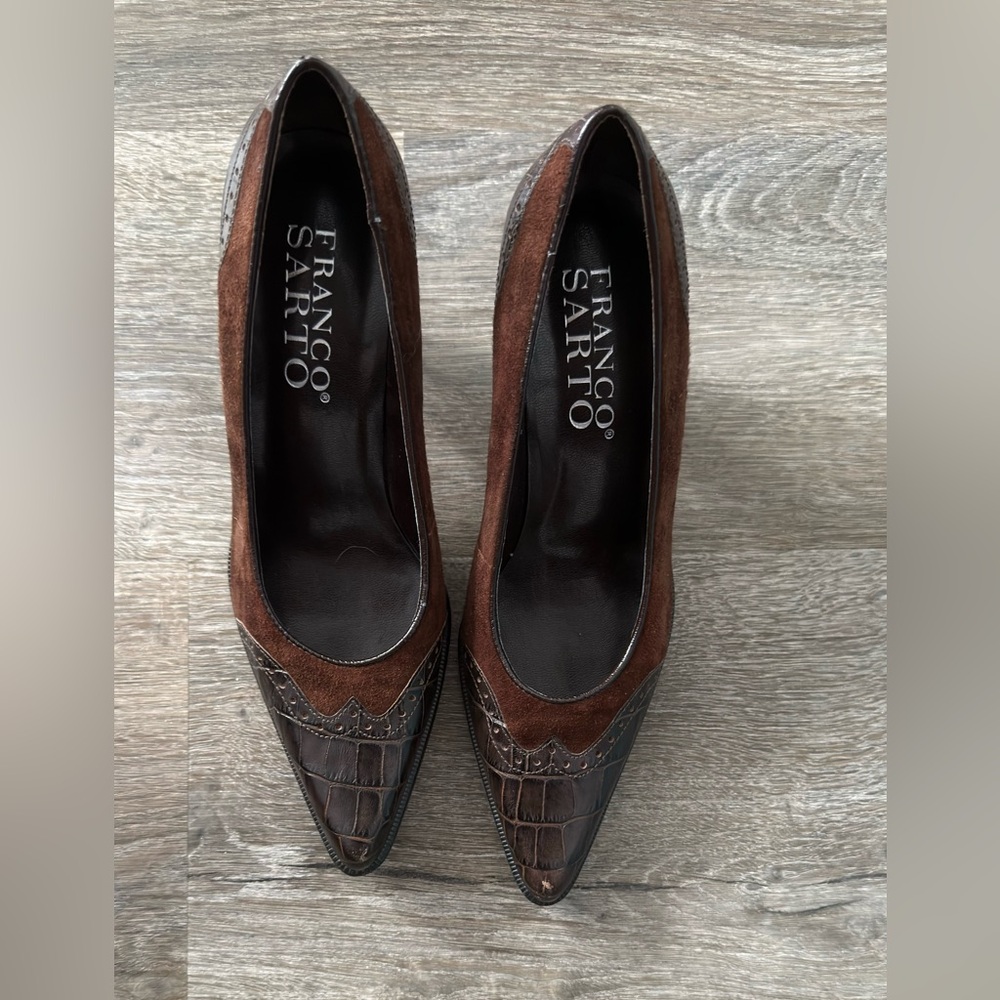 Franco Sarto 6 1/2m Brown suede/leather pumps with wingtip croc print toes - Picture 3 of 6